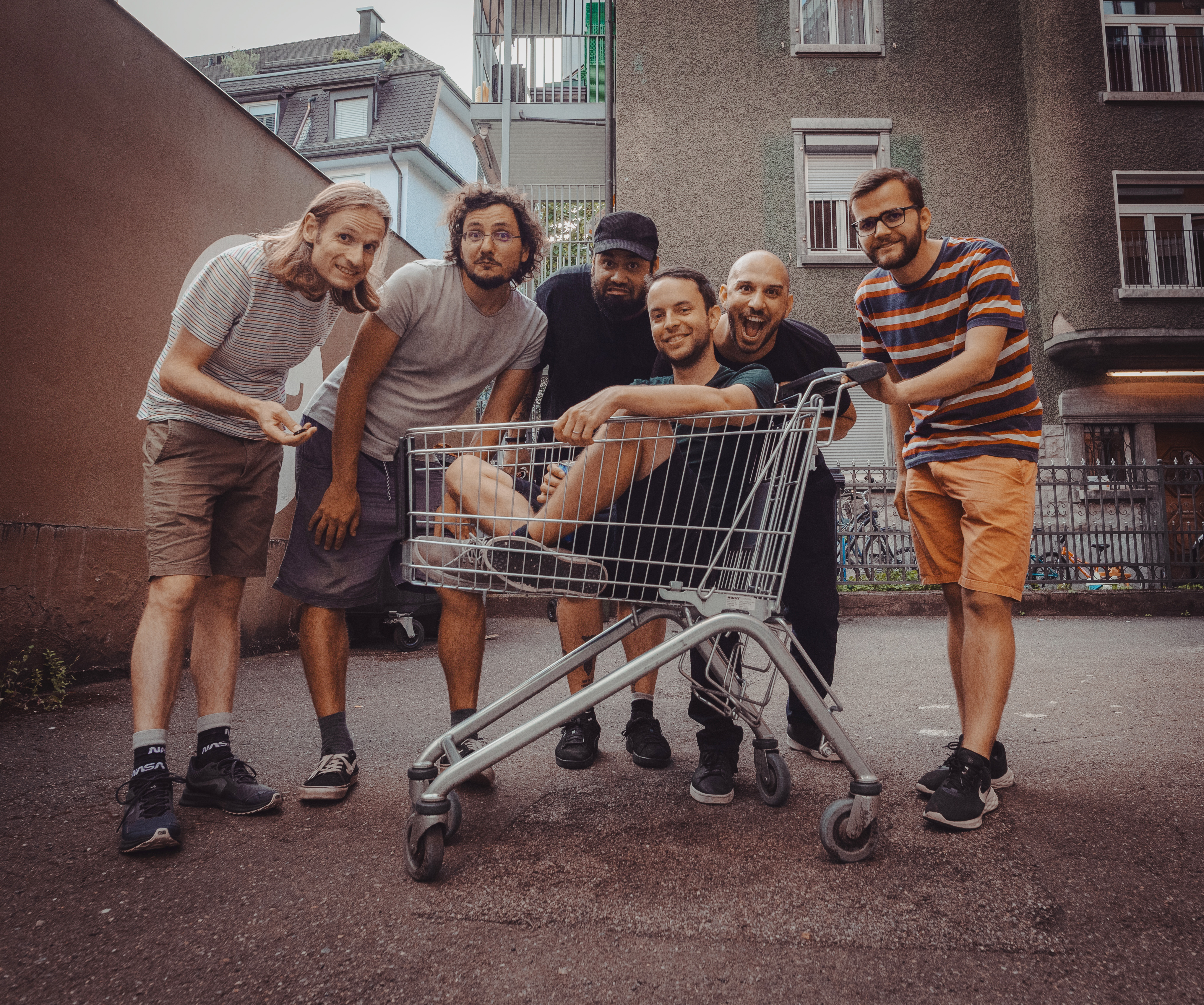 Skapra Zombie Members